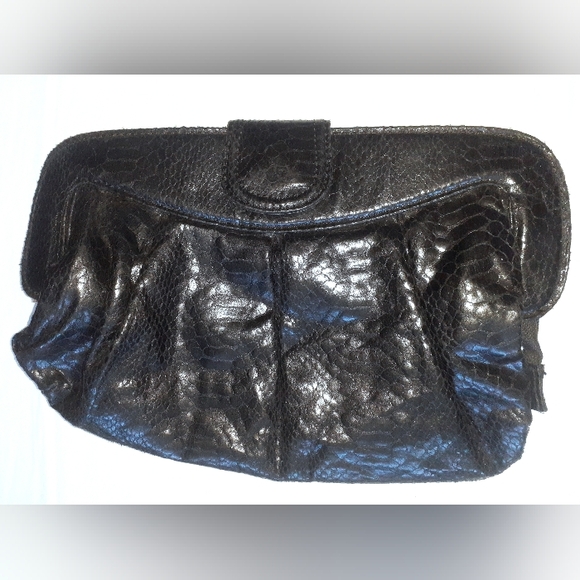 Accessorize shiny black snakeskin clutch purse - Picture 13 of 15